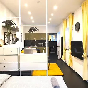  Ferienhaus Loft House With Luxury Bathroom And Private Parking